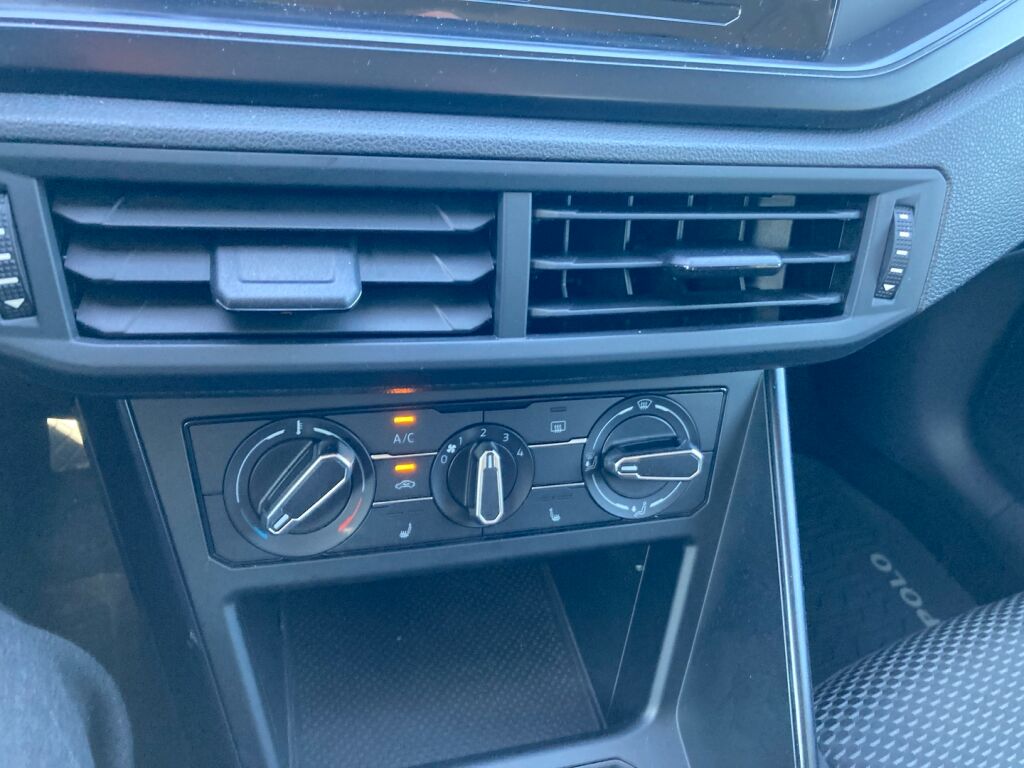 Volkswagen Polo 2021 Valkoinen