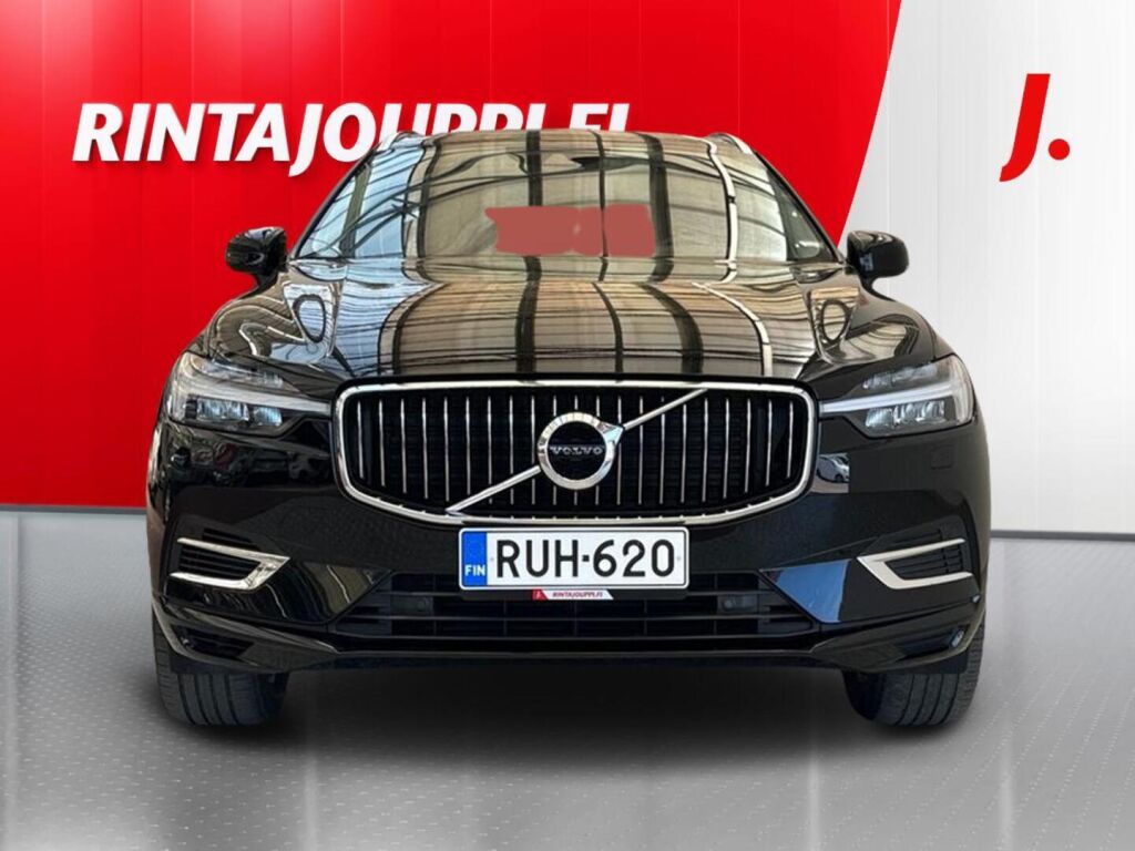 Volvo XC60 2021 Musta