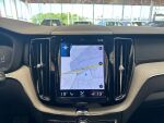 Volvo XC60 2021 Musta