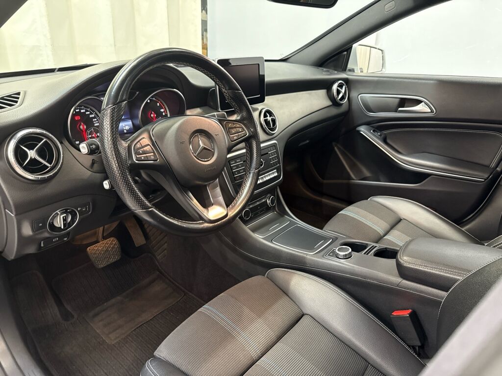 Mercedes-Benz CLA 2018 Harmaa