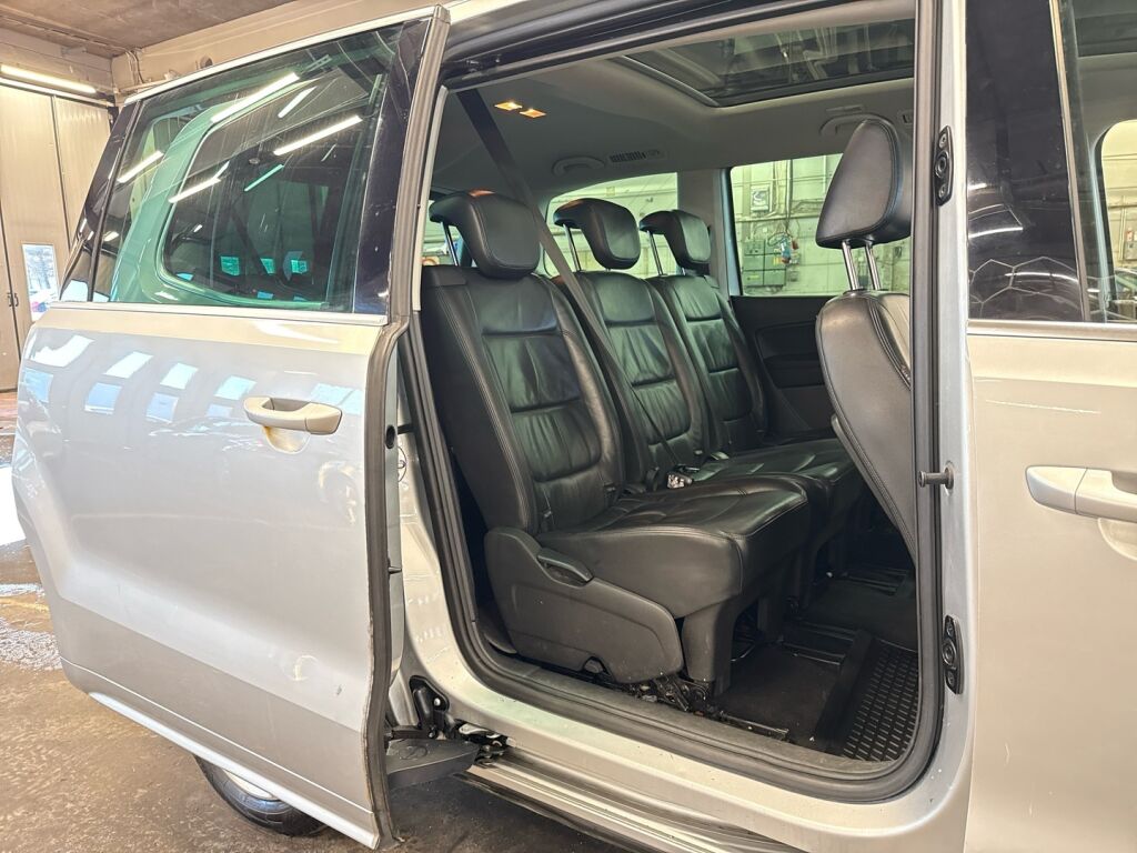 Volkswagen Sharan 2011 Hopea