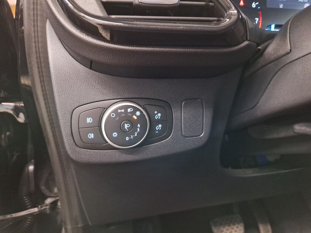 Ford Puma 2021 Musta