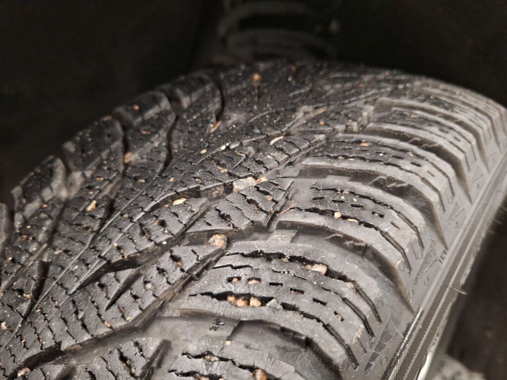 Ford Puma 2021 Musta