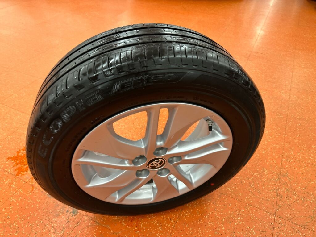 Toyota Yaris 2021 Valkoinen