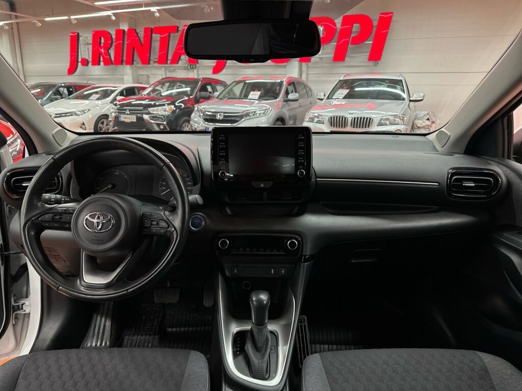 Toyota Yaris 2021 Valkoinen