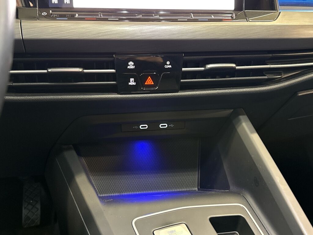 Volkswagen Golf 2020 Valkoinen