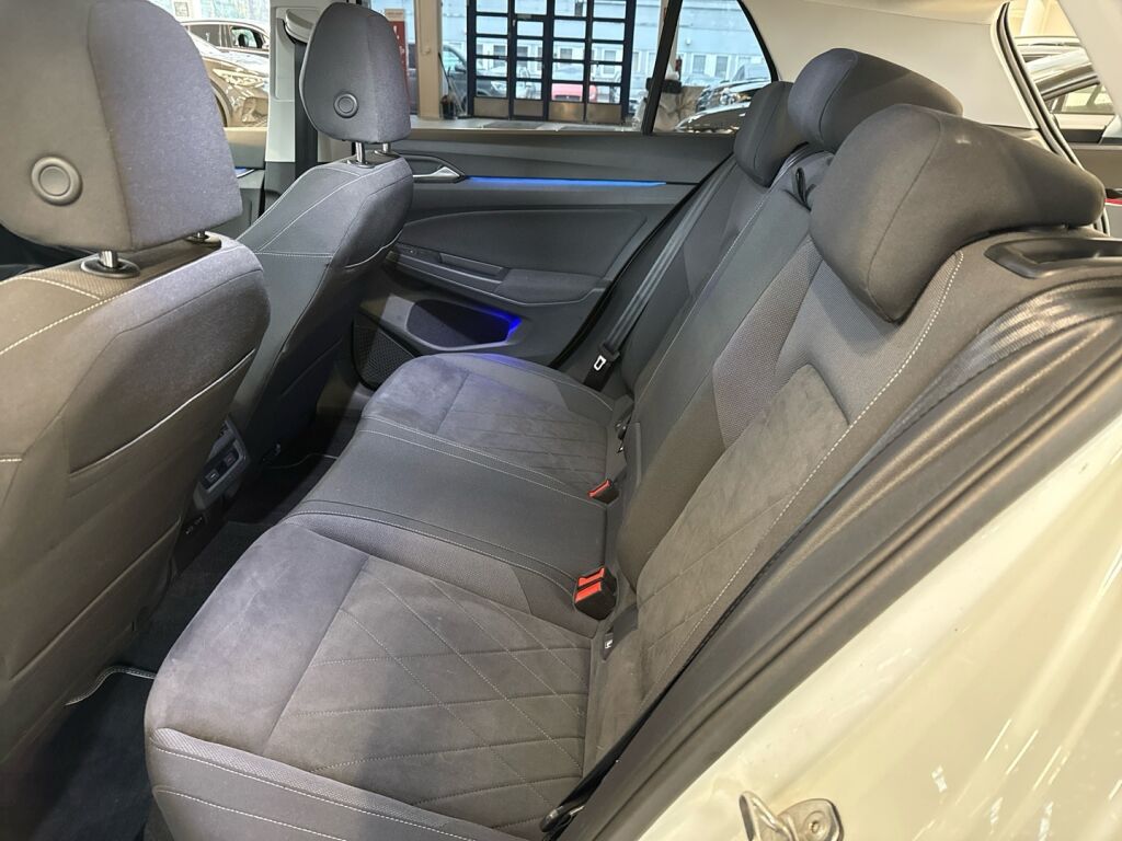 Volkswagen Golf 2020 Valkoinen