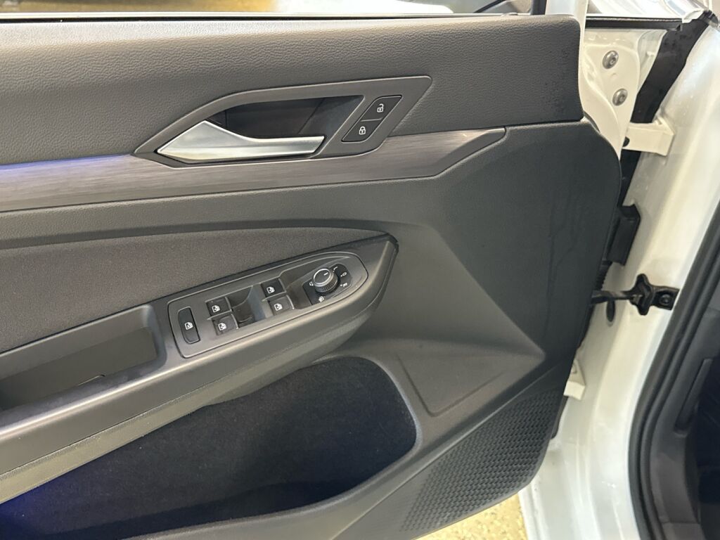 Volkswagen Golf 2020 Valkoinen