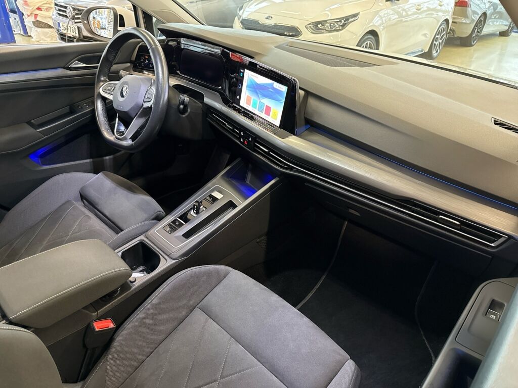 Volkswagen Golf 2020 Valkoinen