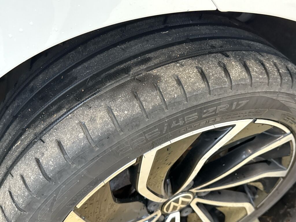 Volkswagen Golf 2020 Valkoinen