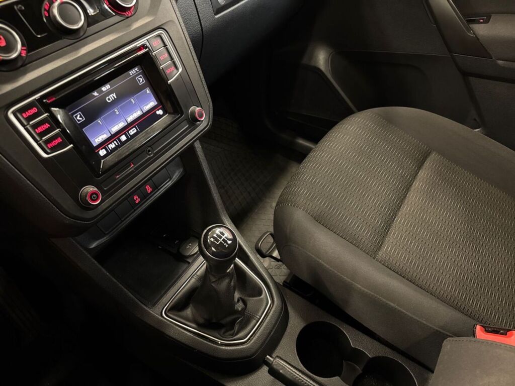 Volkswagen Caddy Maxi 2020 Ruskea (beige)