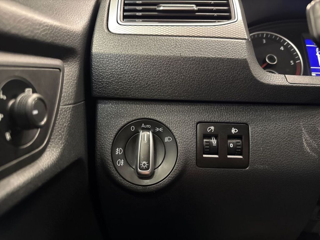 Volkswagen Caddy Maxi 2020 Ruskea (beige)