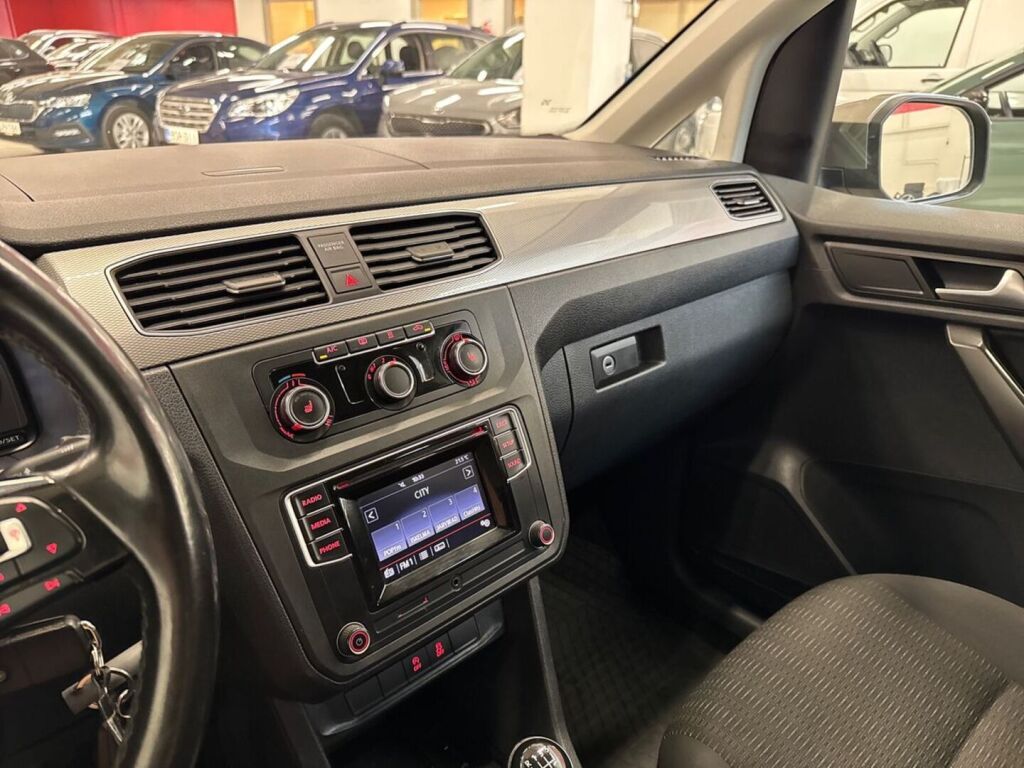 Volkswagen Caddy Maxi 2020 Ruskea (beige)