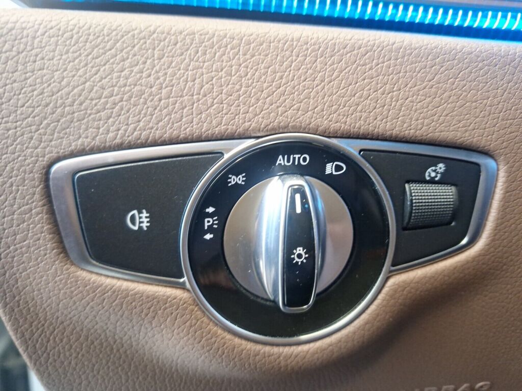 Mercedes-Benz E 2020 Harmaa