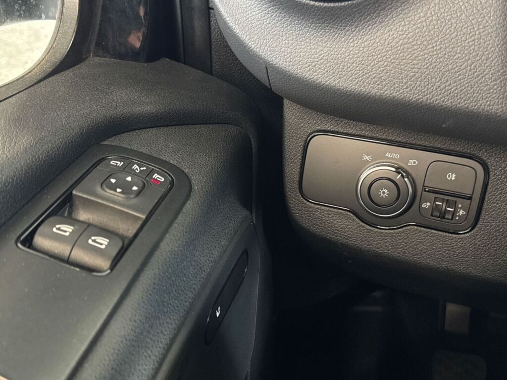 Mercedes-Benz Sprinter 2020 Musta