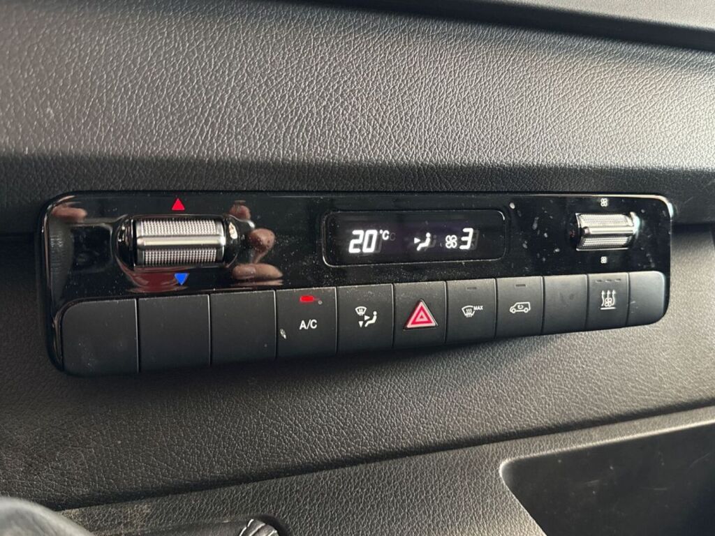 Mercedes-Benz Sprinter 2020 Musta