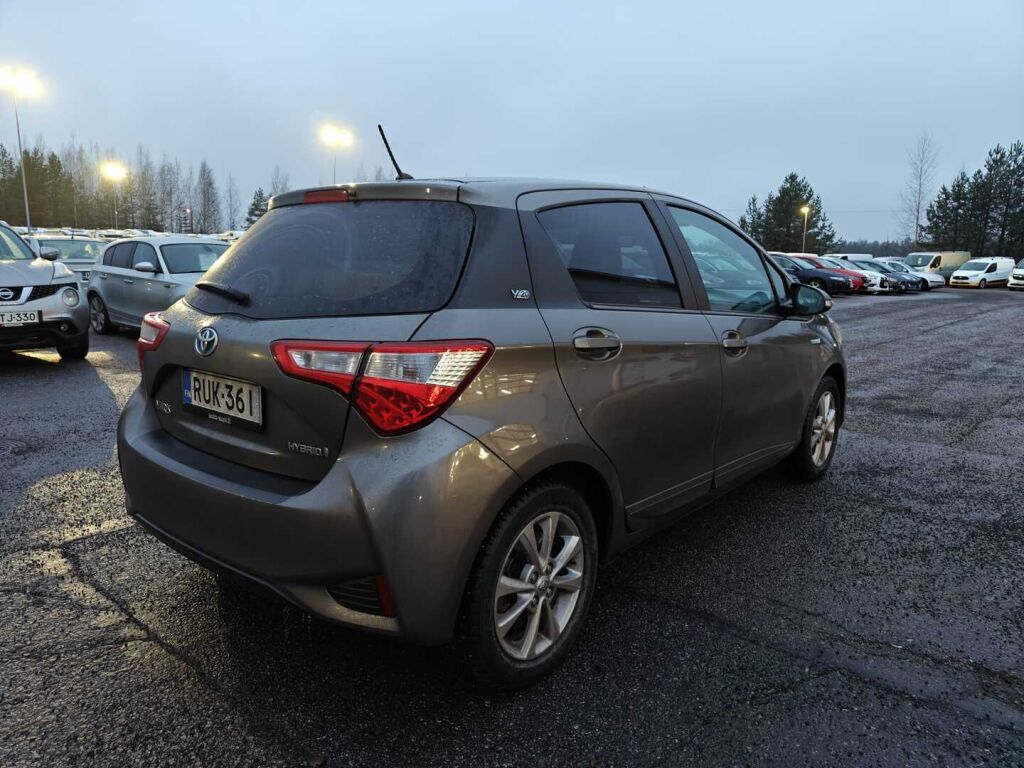 Toyota Yaris 2020 Harmaa