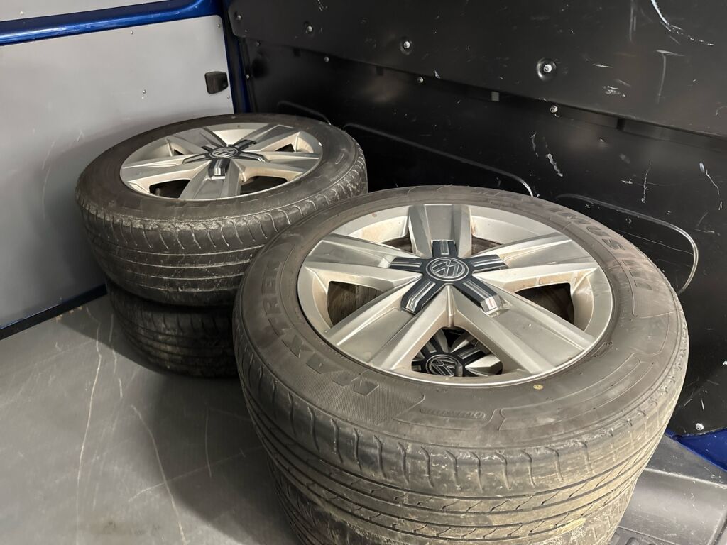 Volkswagen Transporter 2020 Sininen