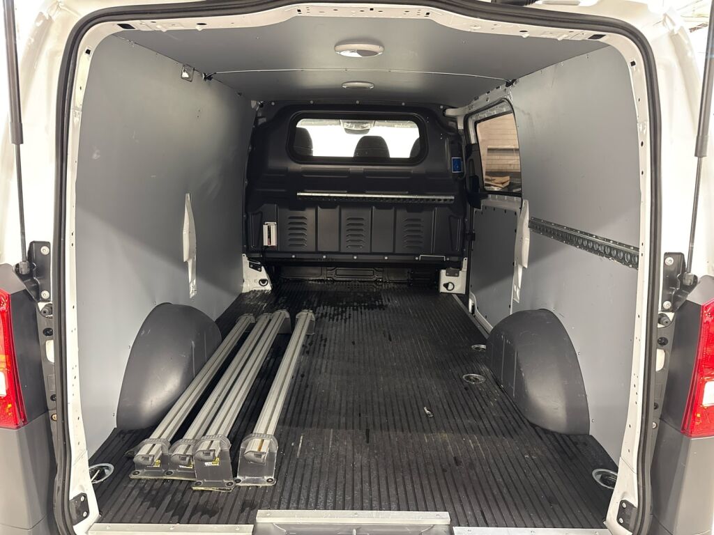 Mercedes-Benz Vito 2020 Valkoinen