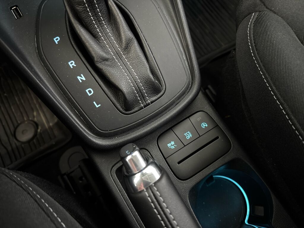 Ford Puma 2020 Musta