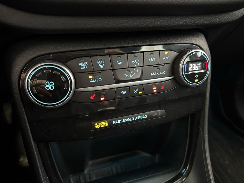 Ford Puma 2020 Musta