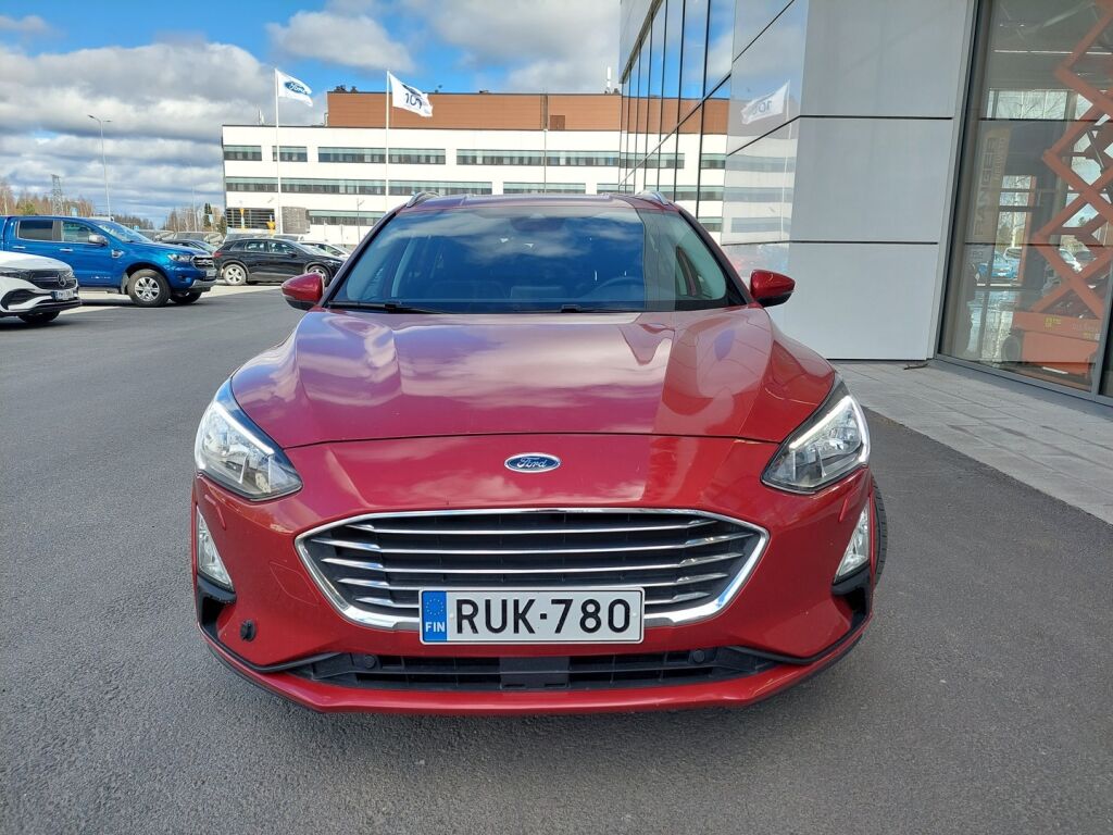 Ford Focus 2020 Punainen
