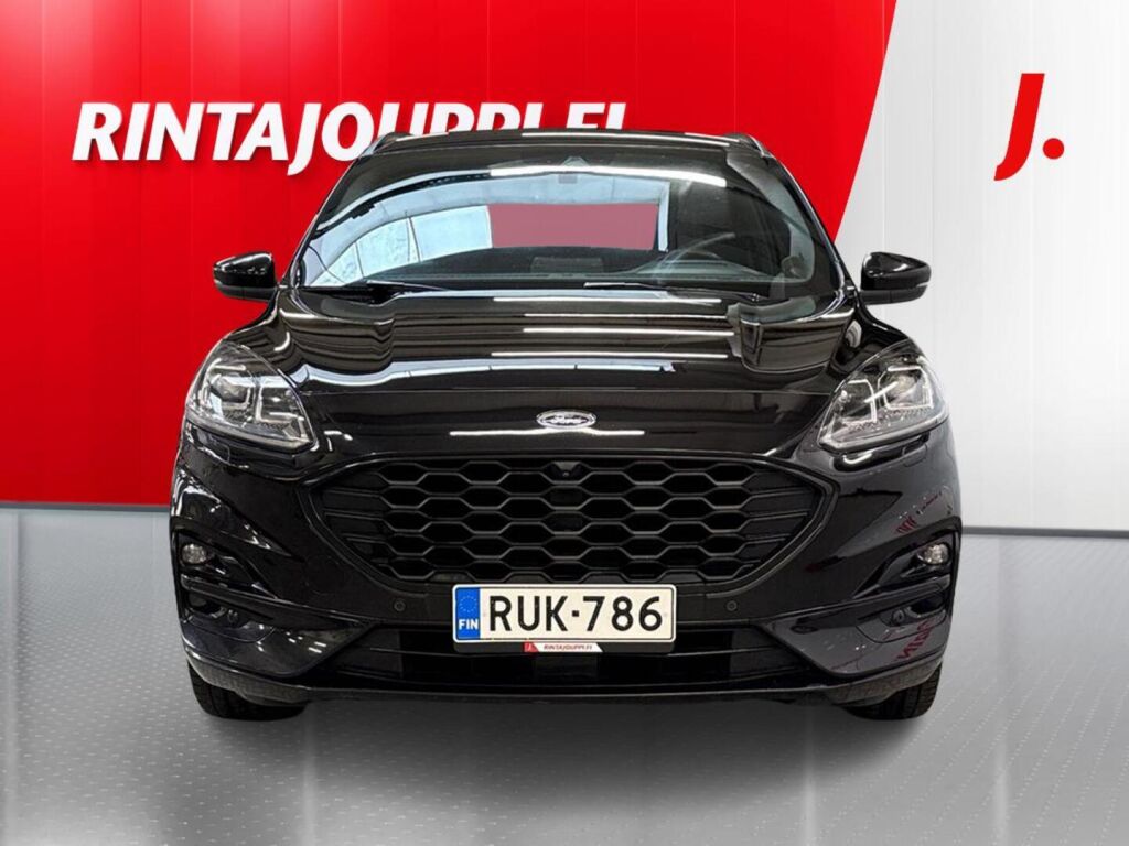 Ford Kuga 2020 Musta