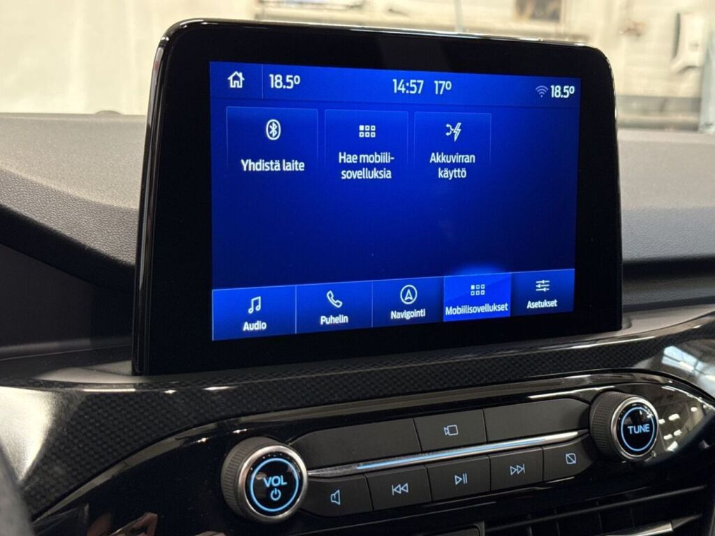 Ford Kuga 2020 Musta
