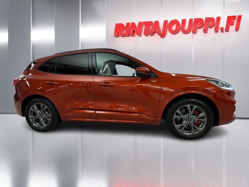 Ford Kuga 2020 Oranssi