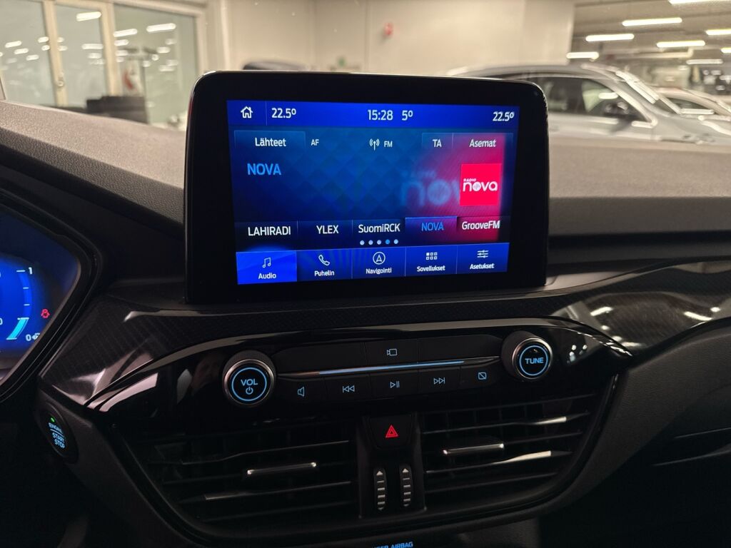 Ford Kuga 2020 Oranssi