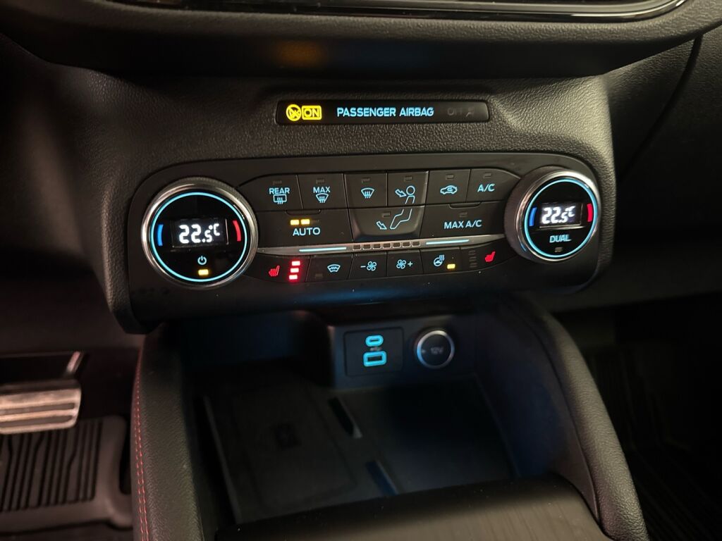 Ford Kuga 2020 Oranssi