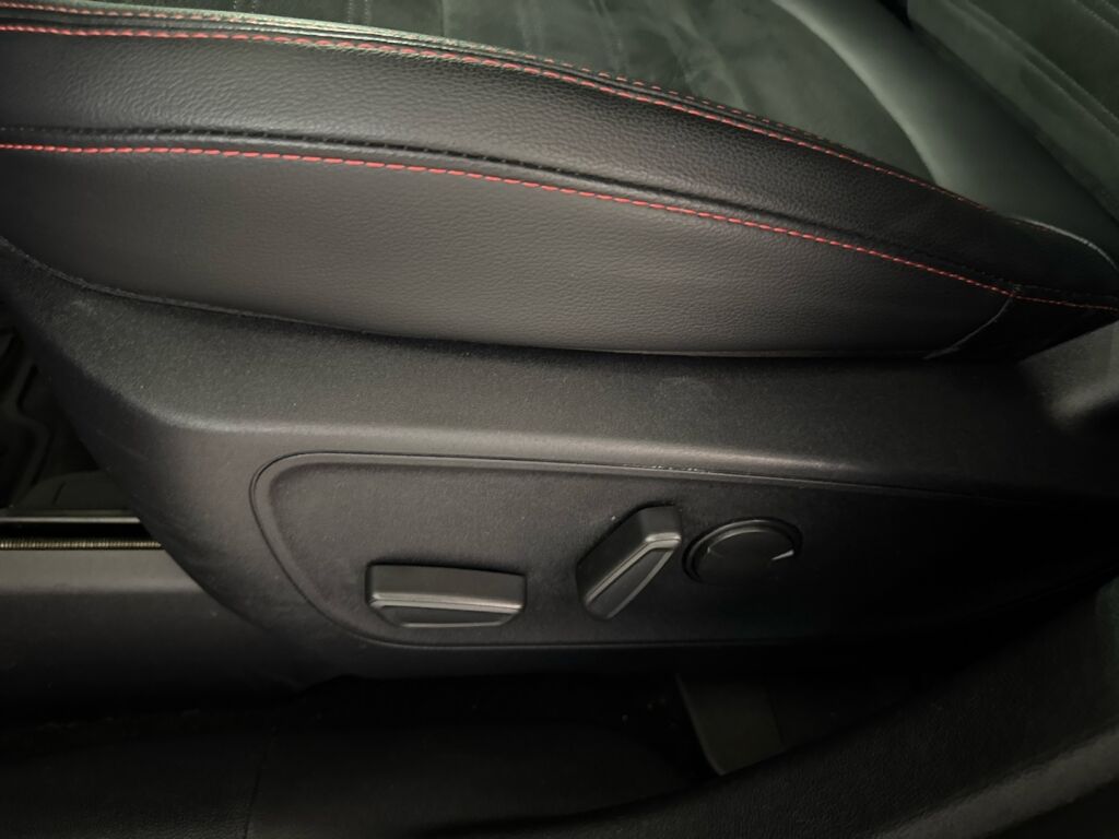 Ford Kuga 2020 Oranssi