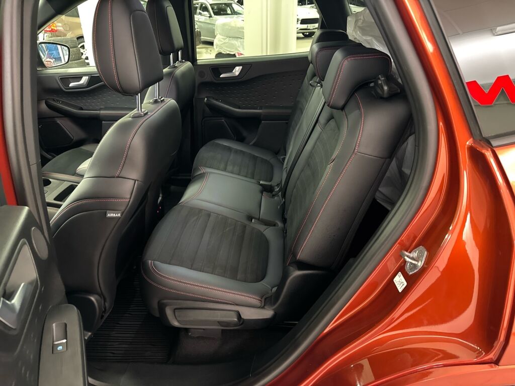 Ford Kuga 2020 Oranssi