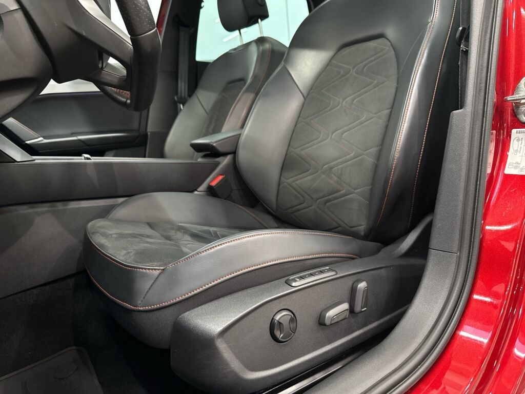 Seat Leon Sportstourer 2021 Punainen