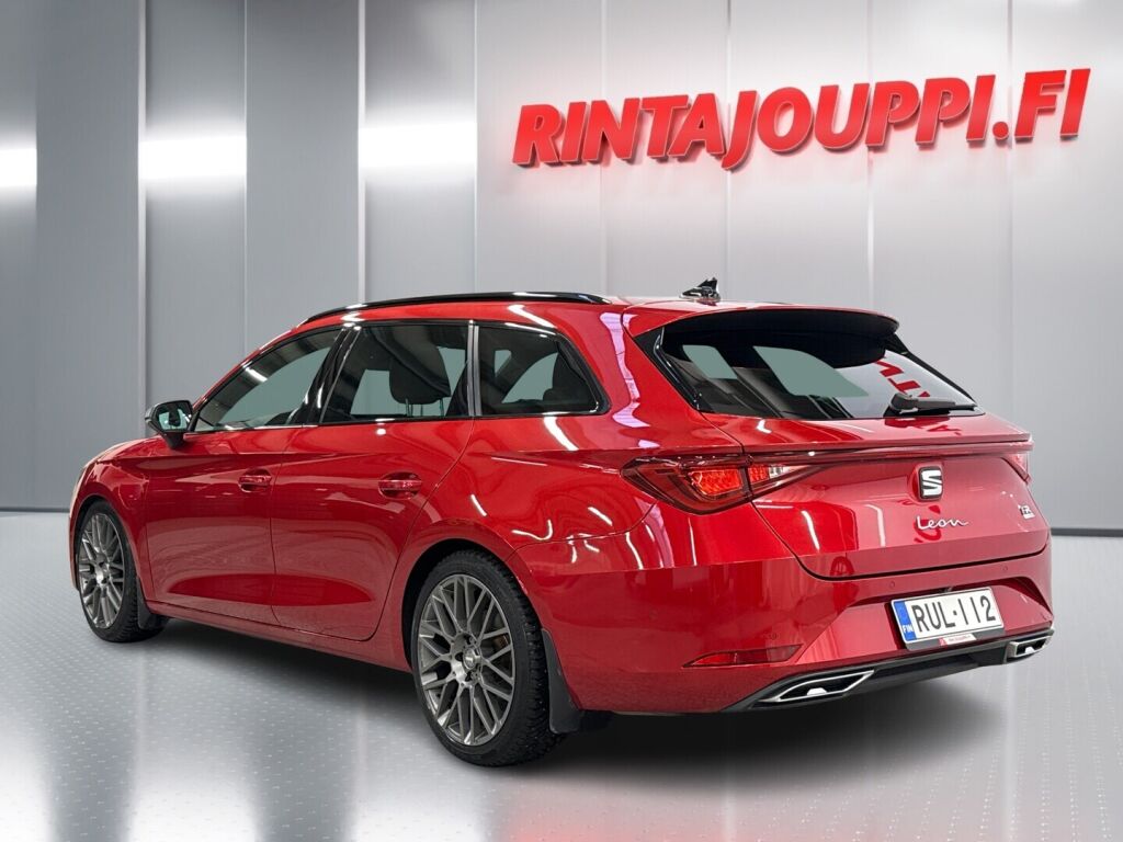 Seat Leon Sportstourer 2021 Punainen