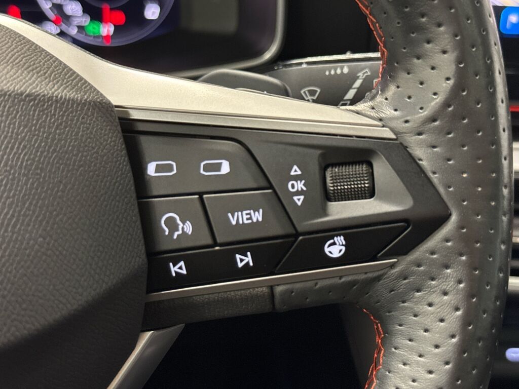 Seat Leon Sportstourer 2021 Punainen