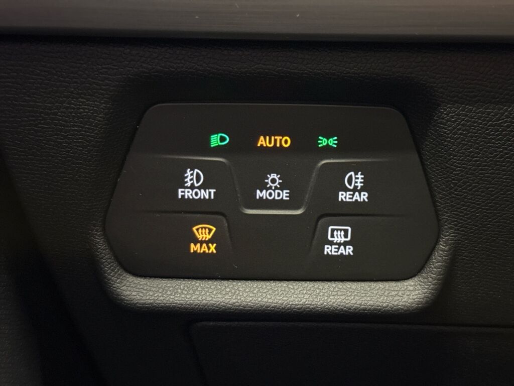 Seat Leon Sportstourer 2021 Punainen