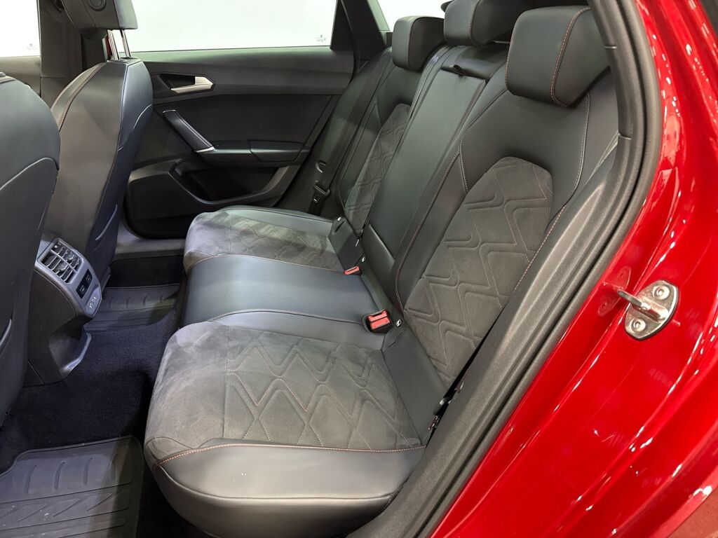 Seat Leon Sportstourer 2021 Punainen