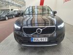 Volvo XC40 2021 Musta