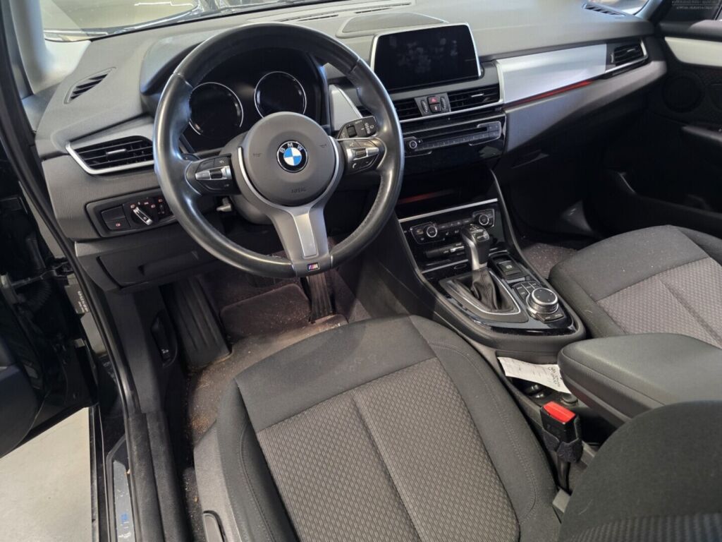 BMW 225 2019 Musta