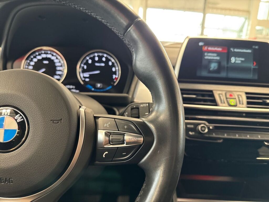 BMW 225 2019 Musta