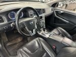 Volvo V60 2011 Musta