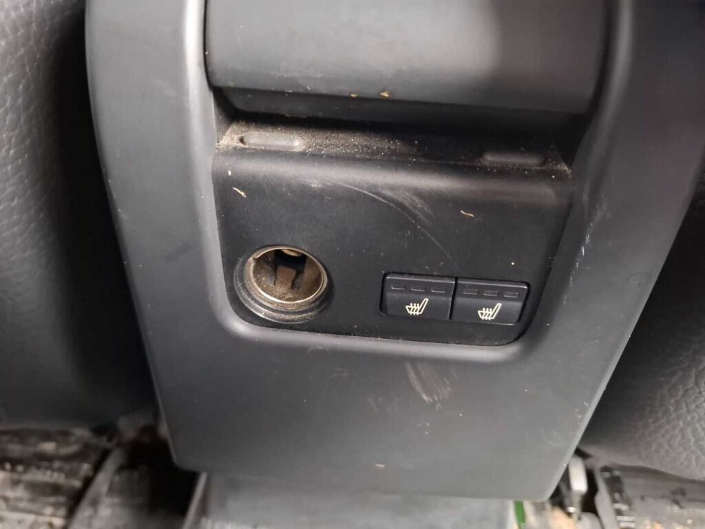 Volvo V60 2011 Musta