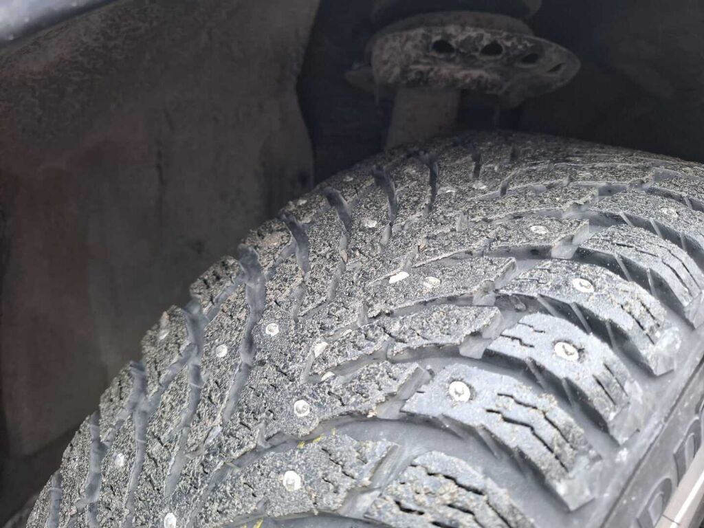 Volvo V60 2011 Musta