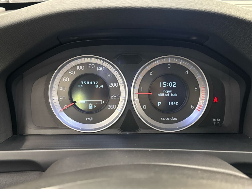 Volvo V60 2011 Musta