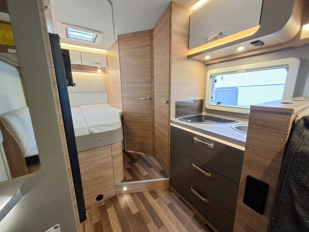 Weinsberg CaraSuite 650 MF Edition Scandic 2021 Valkoinen