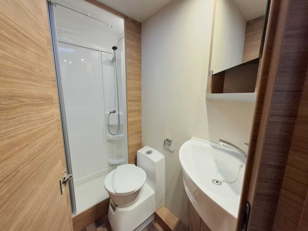 Weinsberg CaraSuite 650 MF Edition Scandic 2021 Valkoinen