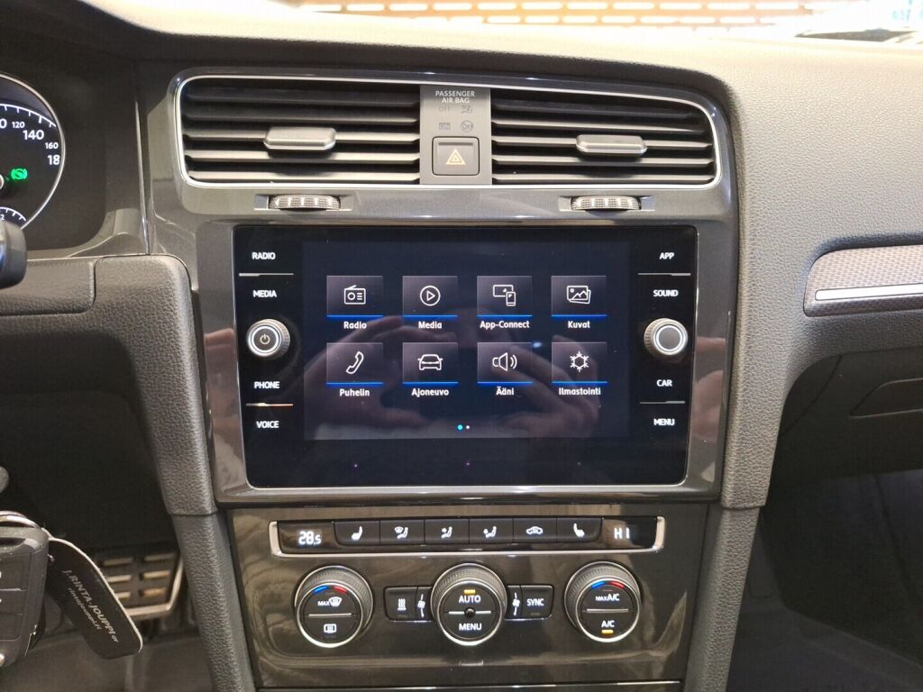 Volkswagen Golf 2020 Harmaa