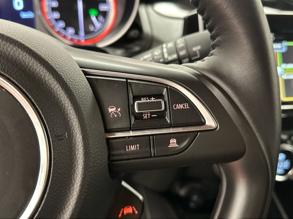 Suzuki Swift 2022 Musta