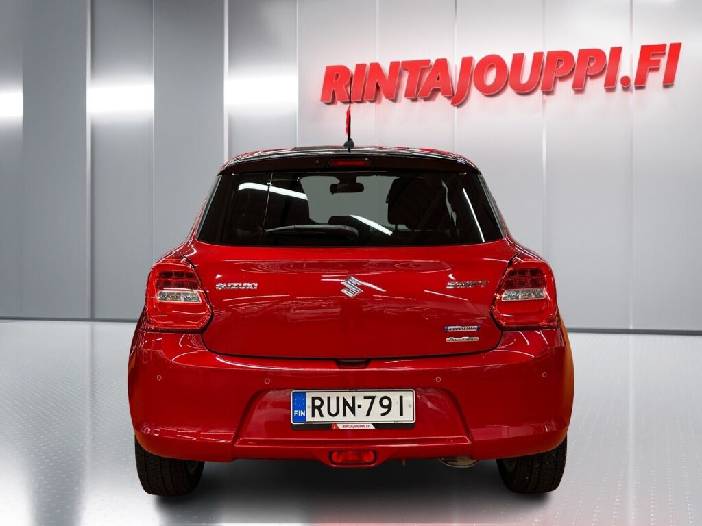 Suzuki Swift 2022 Musta